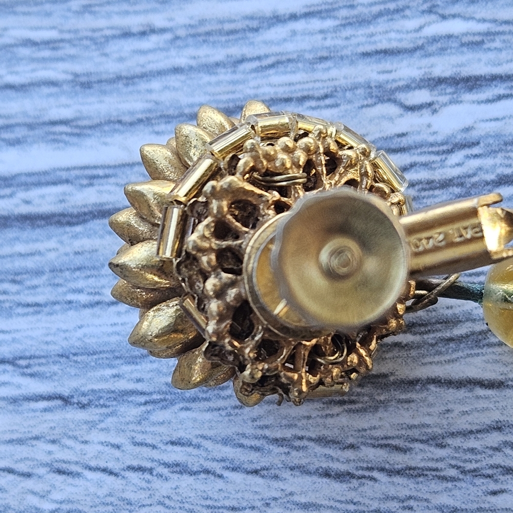 Miriam Haskell Earrings vintage Clips dangle drop beads Gold Tone - Picture 2 of 7